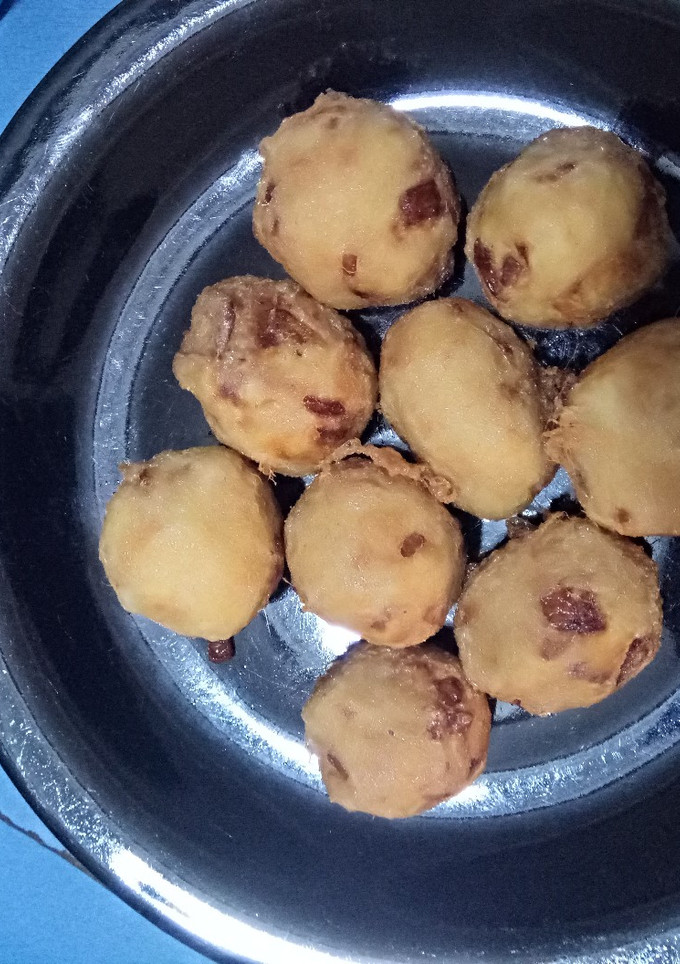 A picture of Yam balls.