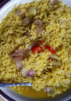 A picture of Noodles.