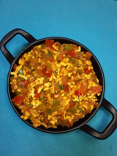 अमृतसरी पनीर भुर्जी (Amritsari Paneer Bhurji Recipe in Hindi) रेसिपी मुख्य फोटो