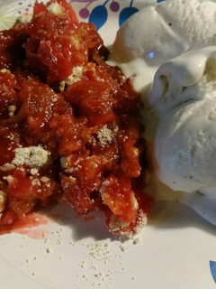A picture of Strawberry Rhubarb Dump Cake.