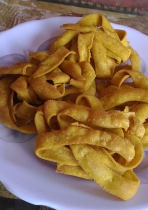 A picture of Ribbon pakoda.