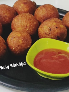 पोहा पोटेटो बॉल्स (poha potato balls recipe in Hindi) रेसिपी मुख्य फोटो