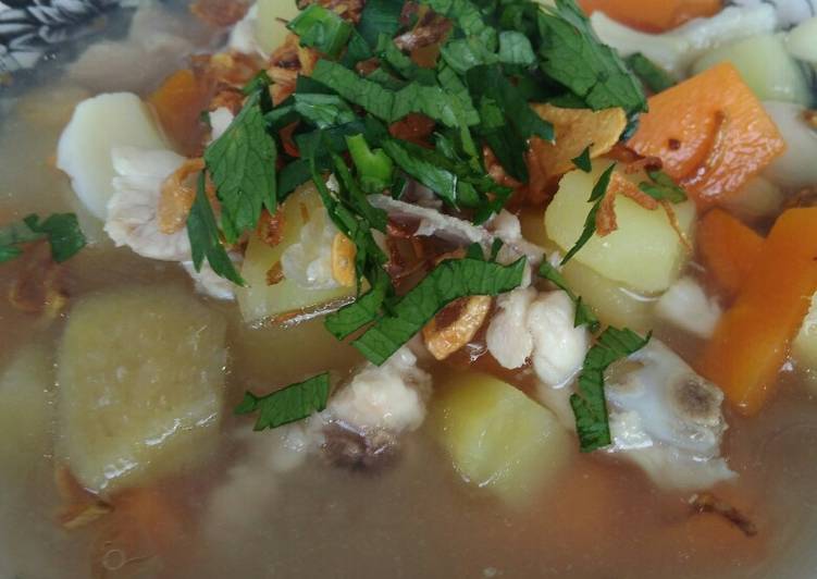 Soto ayam kentang wortel