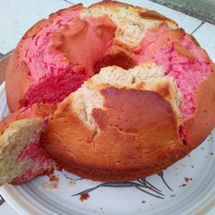 A picture of Colorful sponge cake.