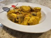 Una foto de salsa champis