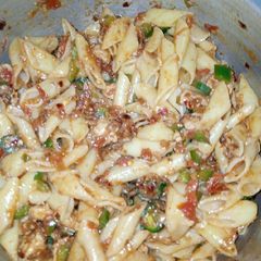 A picture of Chicken Curry Pasta.