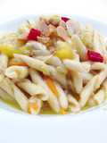 Strozzapreti con orata e pomodorini gialli