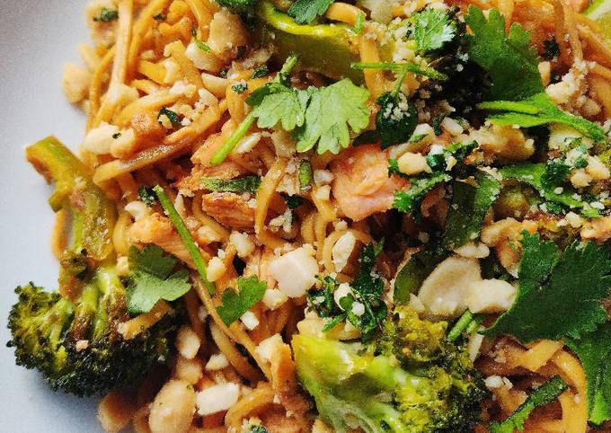 Sticky Salmon & Broccoli Stir-fry