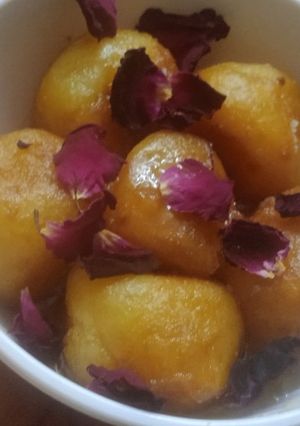 શક્કરીયા ના જાંબુ (Shakkariya Jamun Recipe In Gujarati) રેસીપી મુખ્ય ફોટો