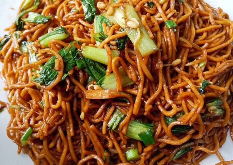 Resep Mie Goreng Ala Mie Akuang Sanggau, Lezat