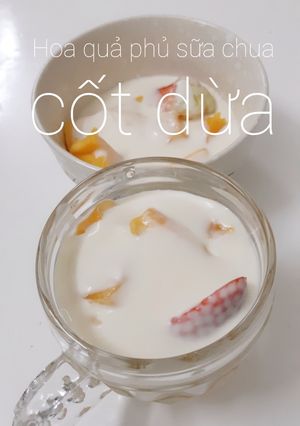 Hình của món Hoa quả phủ sữa chua cốt dừa.