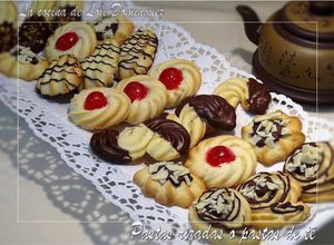 Una foto de Galletas rizadas o pastas de té