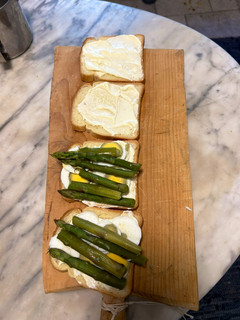 Foto di Tramezzino sfizioso con asparagi