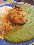Puré de papá con espinaca y pollo adobado