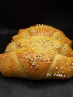 Una foto de Croissants salados keto