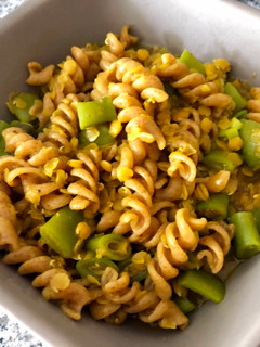 Una foto de Fusilli al curry rapidito