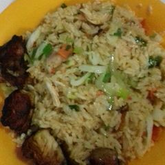 Coconut rice with Stir fry veges and chicken A picture of Coconut rice with Stir fry veges and chicken.
