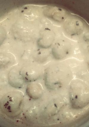 A picture of Makhana raita.