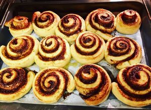Una foto de Caracolas a la canela - postre
