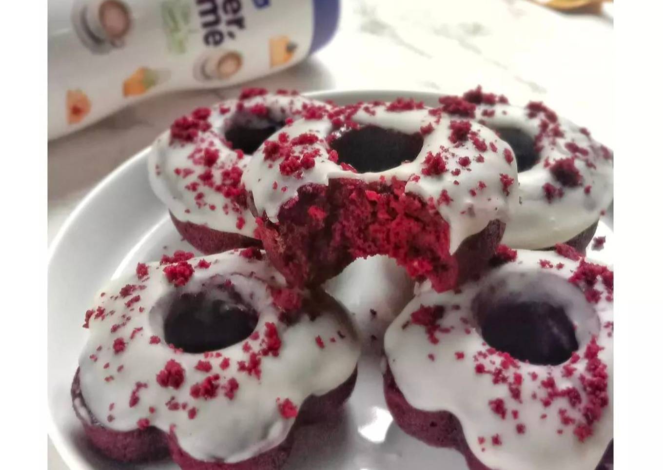 Red Velvet Donut Cake