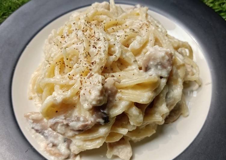 makanan Spaghetti Carbonara (Creamy Chezzy Spaghetti) Jadi, Menggugah Selera