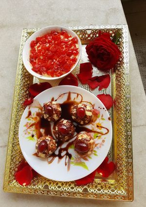 ছনে  কা বোম্ব (chaane ka bomb recipe in Bengali) রেসিপির প্রধান ছবি