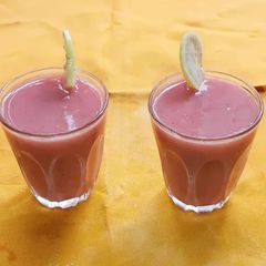 A picture of Guava and Mint Shorts.