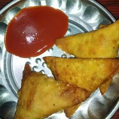 A picture of Chinese samosa recipe.