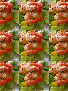 Una foto de Ensalada mango, camarones, jengibre y cilantro