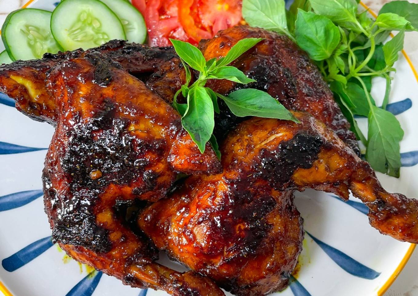 2. Ayam Bakar Manis Kemangi Gurih dengan Air Kelapa Muda 😍