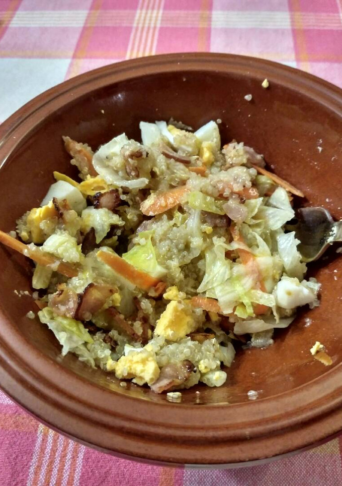 Una foto de Ensalada tibia de quinoa