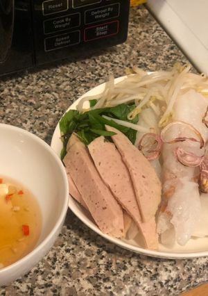 Hình của món Bánh cuốn.