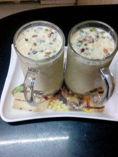मिक्स फ्रूट सलाद(mix fruits salad recipe in hindi) रेसिपी मुख्य फोटो