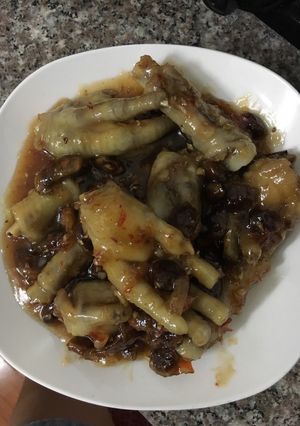 Hình của món Chân gà sốt me.