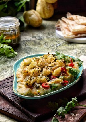صورة لوصفة بطاطس مهروسة بصوص مميز