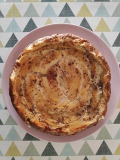 Una foto de Tarta de manzana en olla GM