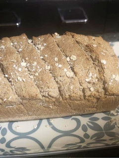 Una foto de Pan integral de avena y espelta