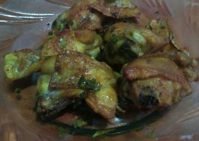 Ayam goreng daun jeruk