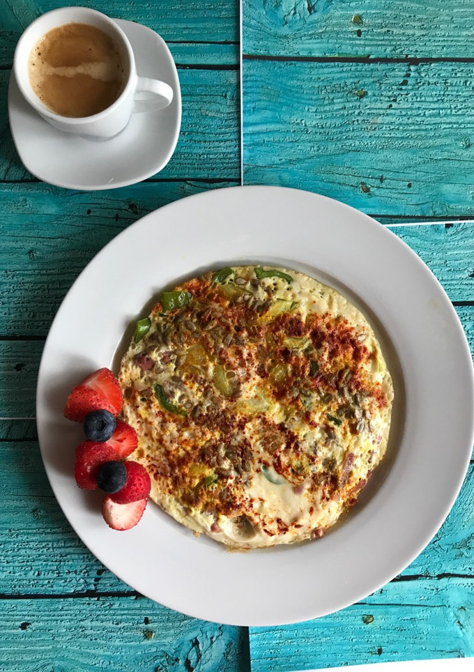 Una foto de Tortilla de huevos y vegetales
