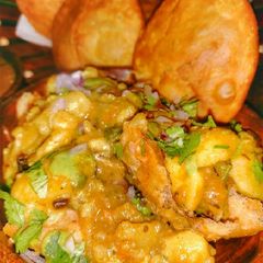 A picture of Khasta Kachori.