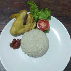 รูปของ Nasi Uduk Ala Tumil