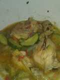 Pollo sudado con verdura