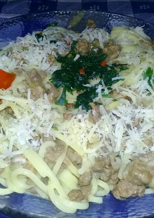Una foto de Spaguettis a la carbonara de carne molida👌(económica)
