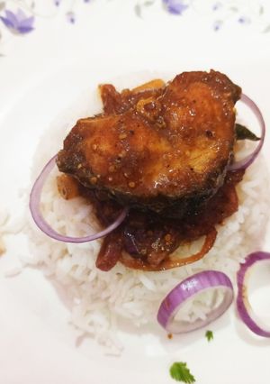রুই মাছের ডুবলী (ঠাকুরবাড়ির রান্না) (rui macher dubli recipe in Bengali) রেসিপির প্রধান ছবি