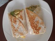 Una foto de burritos de atun