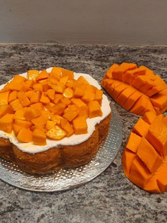 A picture of Mango and Mixed Fruit Cake.