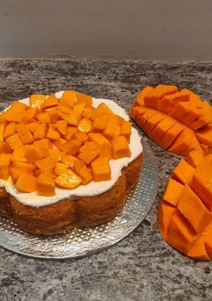A picture of Mango and Mixed Fruit Cake.