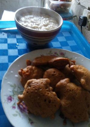 A picture of Akara.
