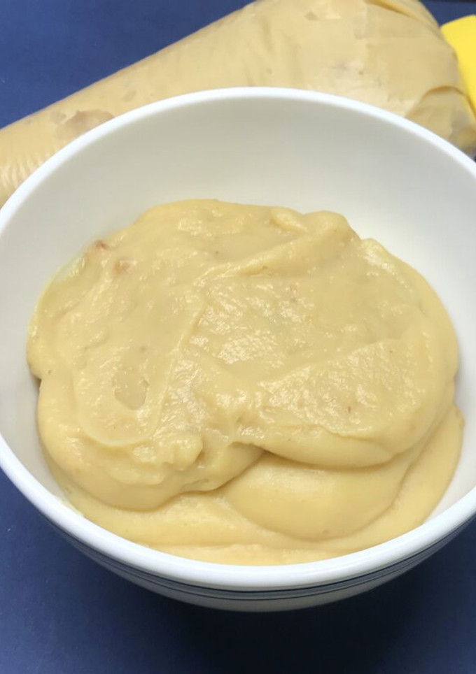 Una foto de Crema pastelera de turrón