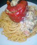 Rocoto relleno con tallarines